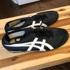 Onitsuka Tiger Sneakers Black & White 10.5 US